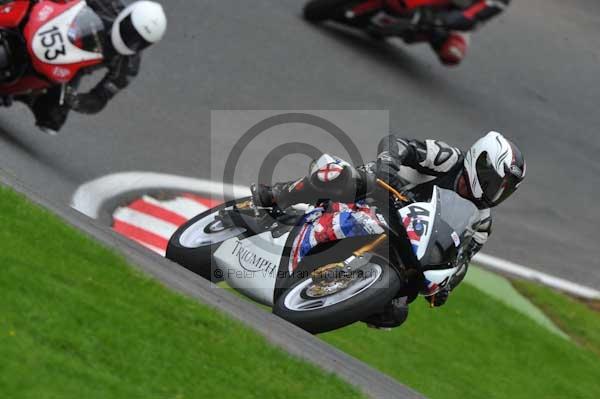 Motorcycle action photographs;cadwell;cadwell park photographs;event digital images;eventdigitalimages;motor racing louth lincolnshire;no limits trackday;peter wileman photography;trackday;trackday digital images;trackday photos