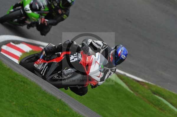 Motorcycle action photographs;cadwell;cadwell park photographs;event digital images;eventdigitalimages;motor racing louth lincolnshire;no limits trackday;peter wileman photography;trackday;trackday digital images;trackday photos