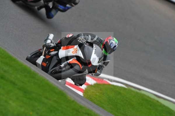 Motorcycle action photographs;cadwell;cadwell park photographs;event digital images;eventdigitalimages;motor racing louth lincolnshire;no limits trackday;peter wileman photography;trackday;trackday digital images;trackday photos