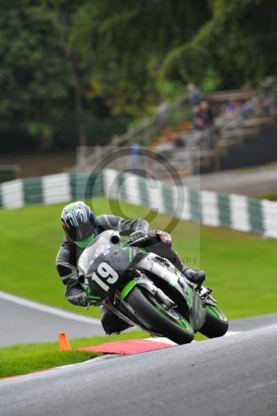 Motorcycle action photographs;cadwell;cadwell park photographs;event digital images;eventdigitalimages;motor racing louth lincolnshire;no limits trackday;peter wileman photography;trackday;trackday digital images;trackday photos