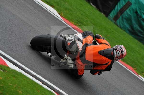Motorcycle action photographs;cadwell;cadwell park photographs;event digital images;eventdigitalimages;motor racing louth lincolnshire;no limits trackday;peter wileman photography;trackday;trackday digital images;trackday photos