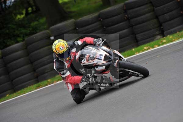 Motorcycle action photographs;cadwell;cadwell park photographs;event digital images;eventdigitalimages;motor racing louth lincolnshire;no limits trackday;peter wileman photography;trackday;trackday digital images;trackday photos