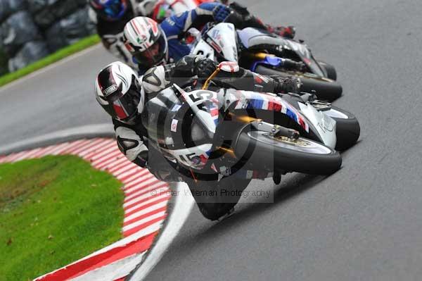 Motorcycle action photographs;cadwell;cadwell park photographs;event digital images;eventdigitalimages;motor racing louth lincolnshire;no limits trackday;peter wileman photography;trackday;trackday digital images;trackday photos