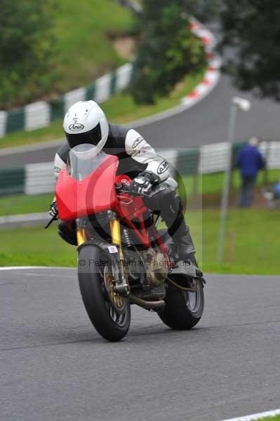 Motorcycle action photographs;cadwell;cadwell park photographs;event digital images;eventdigitalimages;motor racing louth lincolnshire;no limits trackday;peter wileman photography;trackday;trackday digital images;trackday photos