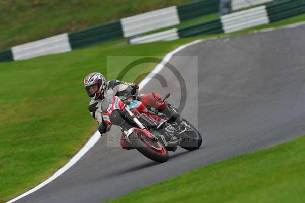 Motorcycle action photographs;cadwell;cadwell park photographs;event digital images;eventdigitalimages;motor racing louth lincolnshire;no limits trackday;peter wileman photography;trackday;trackday digital images;trackday photos