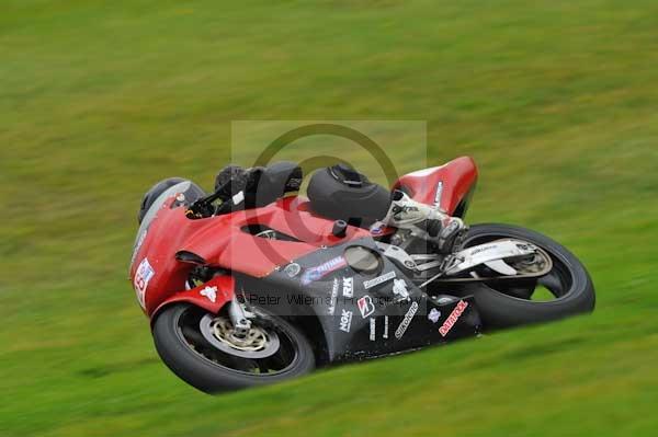 Motorcycle action photographs;cadwell;cadwell park photographs;event digital images;eventdigitalimages;motor racing louth lincolnshire;no limits trackday;peter wileman photography;trackday;trackday digital images;trackday photos