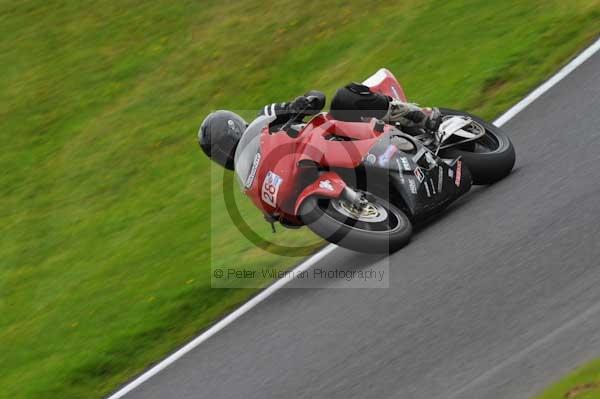 Motorcycle action photographs;cadwell;cadwell park photographs;event digital images;eventdigitalimages;motor racing louth lincolnshire;no limits trackday;peter wileman photography;trackday;trackday digital images;trackday photos