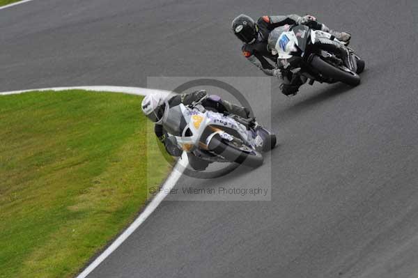 Motorcycle action photographs;cadwell;cadwell park photographs;event digital images;eventdigitalimages;motor racing louth lincolnshire;no limits trackday;peter wileman photography;trackday;trackday digital images;trackday photos