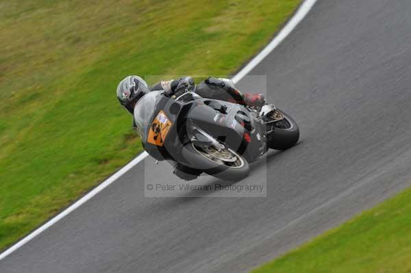 Motorcycle action photographs;cadwell;cadwell park photographs;event digital images;eventdigitalimages;motor racing louth lincolnshire;no limits trackday;peter wileman photography;trackday;trackday digital images;trackday photos