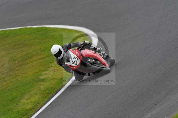 Motorcycle action photographs;cadwell;cadwell park photographs;event digital images;eventdigitalimages;motor racing louth lincolnshire;no limits trackday;peter wileman photography;trackday;trackday digital images;trackday photos