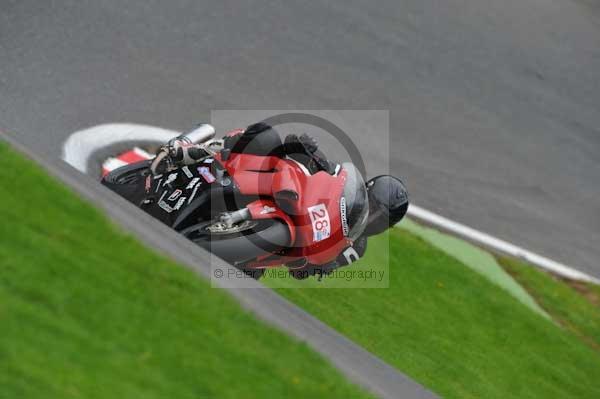 Motorcycle action photographs;cadwell;cadwell park photographs;event digital images;eventdigitalimages;motor racing louth lincolnshire;no limits trackday;peter wileman photography;trackday;trackday digital images;trackday photos
