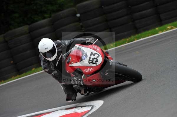 Motorcycle action photographs;cadwell;cadwell park photographs;event digital images;eventdigitalimages;motor racing louth lincolnshire;no limits trackday;peter wileman photography;trackday;trackday digital images;trackday photos