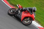 Motorcycle-action-photographs;cadwell;cadwell-park-photographs;event-digital-images;eventdigitalimages;motor-racing-louth-lincolnshire;no-limits-trackday;peter-wileman-photography;trackday;trackday-digital-images;trackday-photos