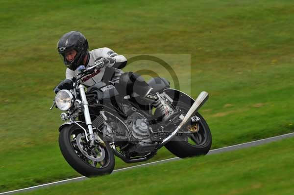 Motorcycle action photographs;cadwell;cadwell park photographs;event digital images;eventdigitalimages;motor racing louth lincolnshire;no limits trackday;peter wileman photography;trackday;trackday digital images;trackday photos