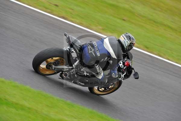 Motorcycle action photographs;cadwell;cadwell park photographs;event digital images;eventdigitalimages;motor racing louth lincolnshire;no limits trackday;peter wileman photography;trackday;trackday digital images;trackday photos