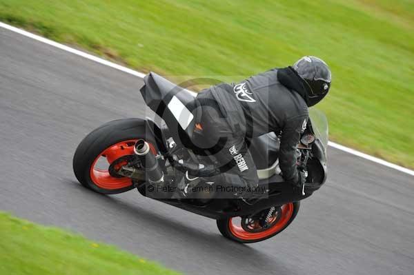 Motorcycle action photographs;cadwell;cadwell park photographs;event digital images;eventdigitalimages;motor racing louth lincolnshire;no limits trackday;peter wileman photography;trackday;trackday digital images;trackday photos