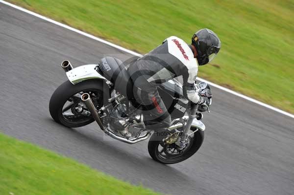 Motorcycle action photographs;cadwell;cadwell park photographs;event digital images;eventdigitalimages;motor racing louth lincolnshire;no limits trackday;peter wileman photography;trackday;trackday digital images;trackday photos