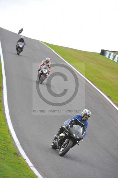 Motorcycle action photographs;cadwell;cadwell park photographs;event digital images;eventdigitalimages;motor racing louth lincolnshire;no limits trackday;peter wileman photography;trackday;trackday digital images;trackday photos