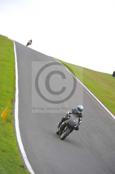Motorcycle action photographs;cadwell;cadwell park photographs;event digital images;eventdigitalimages;motor racing louth lincolnshire;no limits trackday;peter wileman photography;trackday;trackday digital images;trackday photos