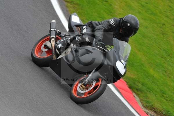 Motorcycle action photographs;cadwell;cadwell park photographs;event digital images;eventdigitalimages;motor racing louth lincolnshire;no limits trackday;peter wileman photography;trackday;trackday digital images;trackday photos