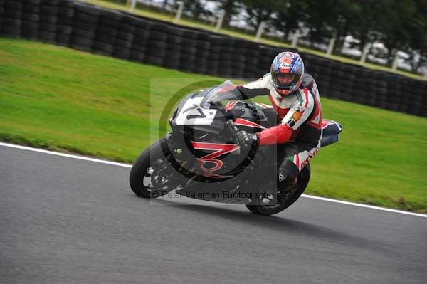 Motorcycle action photographs;cadwell;cadwell park photographs;event digital images;eventdigitalimages;motor racing louth lincolnshire;no limits trackday;peter wileman photography;trackday;trackday digital images;trackday photos