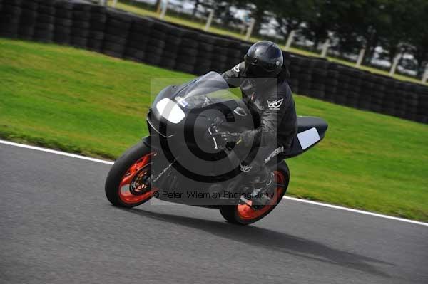 Motorcycle action photographs;cadwell;cadwell park photographs;event digital images;eventdigitalimages;motor racing louth lincolnshire;no limits trackday;peter wileman photography;trackday;trackday digital images;trackday photos