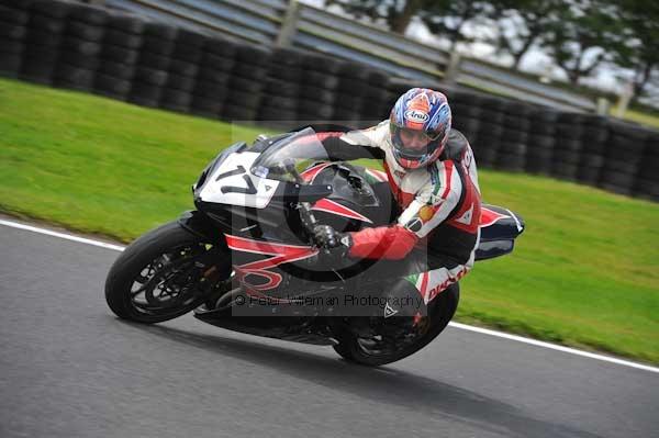 Motorcycle action photographs;cadwell;cadwell park photographs;event digital images;eventdigitalimages;motor racing louth lincolnshire;no limits trackday;peter wileman photography;trackday;trackday digital images;trackday photos