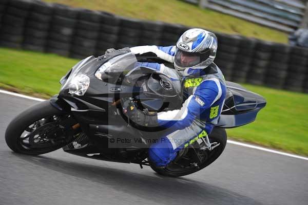 Motorcycle action photographs;cadwell;cadwell park photographs;event digital images;eventdigitalimages;motor racing louth lincolnshire;no limits trackday;peter wileman photography;trackday;trackday digital images;trackday photos