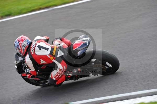 Motorcycle action photographs;cadwell;cadwell park photographs;event digital images;eventdigitalimages;motor racing louth lincolnshire;no limits trackday;peter wileman photography;trackday;trackday digital images;trackday photos