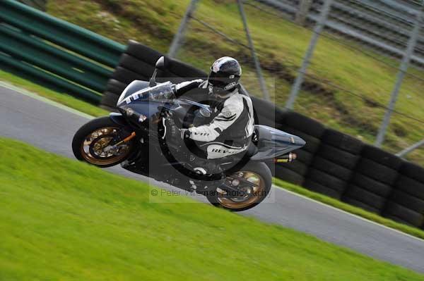 Motorcycle action photographs;cadwell;cadwell park photographs;event digital images;eventdigitalimages;motor racing louth lincolnshire;no limits trackday;peter wileman photography;trackday;trackday digital images;trackday photos