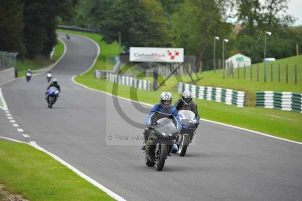 Motorcycle action photographs;cadwell;cadwell park photographs;event digital images;eventdigitalimages;motor racing louth lincolnshire;no limits trackday;peter wileman photography;trackday;trackday digital images;trackday photos
