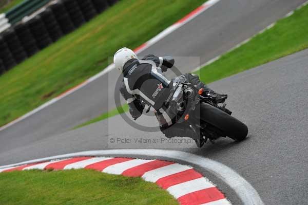 Motorcycle action photographs;cadwell;cadwell park photographs;event digital images;eventdigitalimages;motor racing louth lincolnshire;no limits trackday;peter wileman photography;trackday;trackday digital images;trackday photos