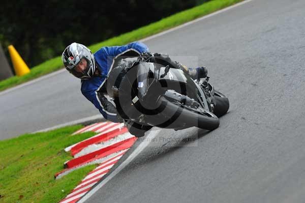 Motorcycle action photographs;cadwell;cadwell park photographs;event digital images;eventdigitalimages;motor racing louth lincolnshire;no limits trackday;peter wileman photography;trackday;trackday digital images;trackday photos