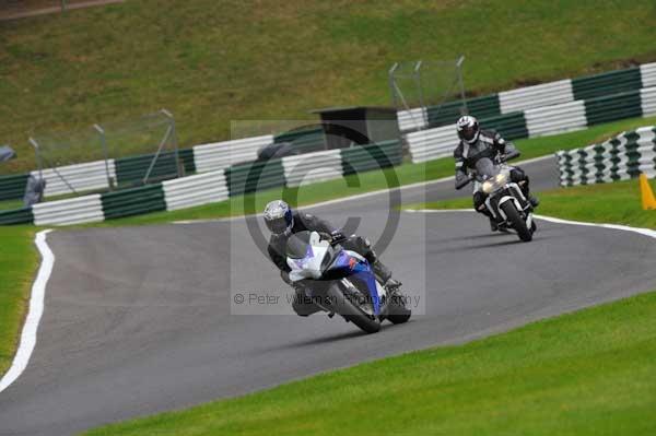 Motorcycle action photographs;cadwell;cadwell park photographs;event digital images;eventdigitalimages;motor racing louth lincolnshire;no limits trackday;peter wileman photography;trackday;trackday digital images;trackday photos