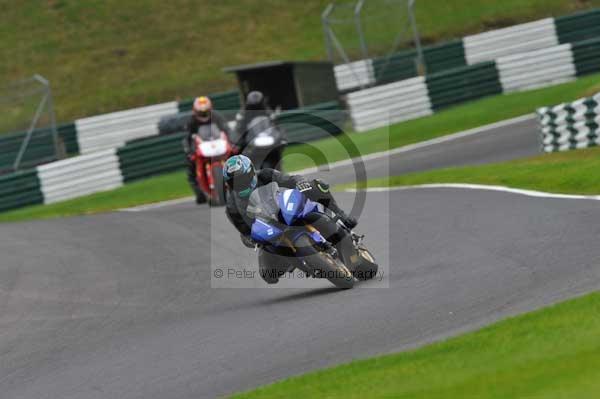 Motorcycle action photographs;cadwell;cadwell park photographs;event digital images;eventdigitalimages;motor racing louth lincolnshire;no limits trackday;peter wileman photography;trackday;trackday digital images;trackday photos