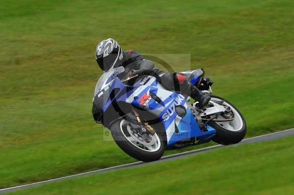 Motorcycle action photographs;cadwell;cadwell park photographs;event digital images;eventdigitalimages;motor racing louth lincolnshire;no limits trackday;peter wileman photography;trackday;trackday digital images;trackday photos