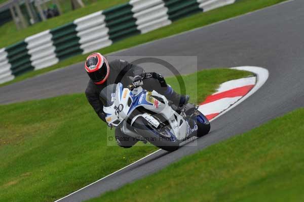 Motorcycle action photographs;cadwell;cadwell park photographs;event digital images;eventdigitalimages;motor racing louth lincolnshire;no limits trackday;peter wileman photography;trackday;trackday digital images;trackday photos