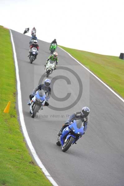 Motorcycle action photographs;cadwell;cadwell park photographs;event digital images;eventdigitalimages;motor racing louth lincolnshire;no limits trackday;peter wileman photography;trackday;trackday digital images;trackday photos