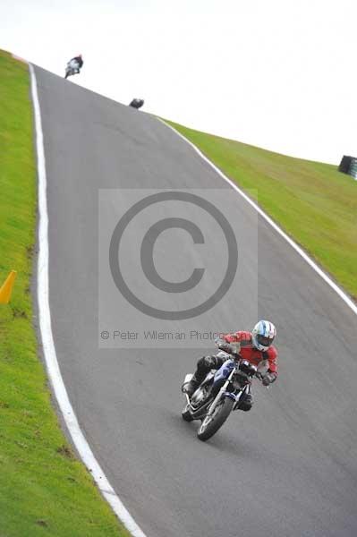 Motorcycle action photographs;cadwell;cadwell park photographs;event digital images;eventdigitalimages;motor racing louth lincolnshire;no limits trackday;peter wileman photography;trackday;trackday digital images;trackday photos