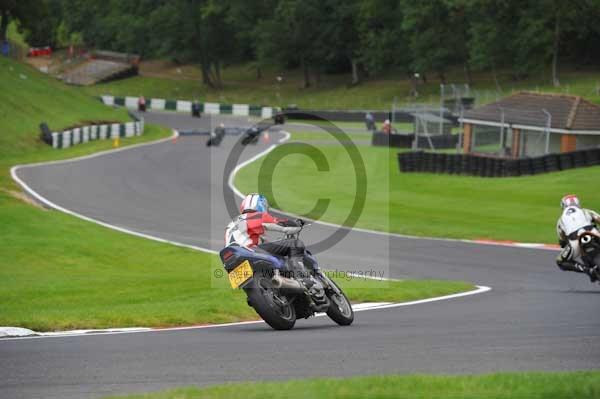 Motorcycle action photographs;cadwell;cadwell park photographs;event digital images;eventdigitalimages;motor racing louth lincolnshire;no limits trackday;peter wileman photography;trackday;trackday digital images;trackday photos