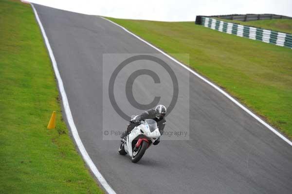 Motorcycle action photographs;cadwell;cadwell park photographs;event digital images;eventdigitalimages;motor racing louth lincolnshire;no limits trackday;peter wileman photography;trackday;trackday digital images;trackday photos
