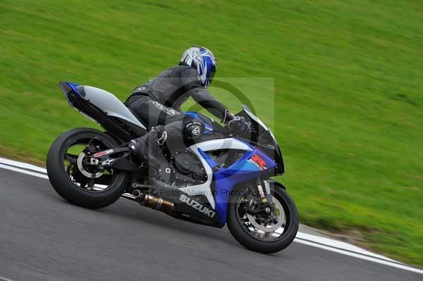 Motorcycle action photographs;cadwell;cadwell park photographs;event digital images;eventdigitalimages;motor racing louth lincolnshire;no limits trackday;peter wileman photography;trackday;trackday digital images;trackday photos