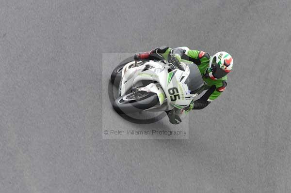 Motorcycle action photographs;cadwell;cadwell park photographs;event digital images;eventdigitalimages;motor racing louth lincolnshire;no limits trackday;peter wileman photography;trackday;trackday digital images;trackday photos