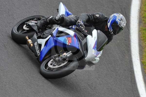 Motorcycle action photographs;cadwell;cadwell park photographs;event digital images;eventdigitalimages;motor racing louth lincolnshire;no limits trackday;peter wileman photography;trackday;trackday digital images;trackday photos