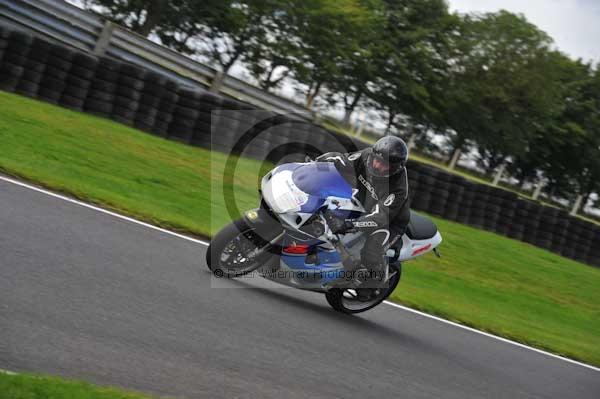 Motorcycle action photographs;cadwell;cadwell park photographs;event digital images;eventdigitalimages;motor racing louth lincolnshire;no limits trackday;peter wileman photography;trackday;trackday digital images;trackday photos