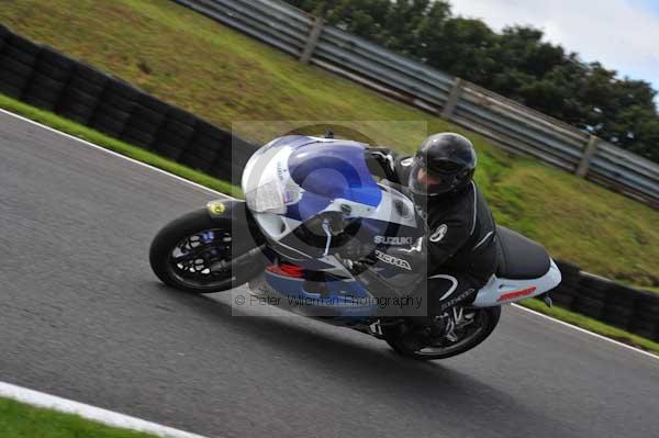 Motorcycle action photographs;cadwell;cadwell park photographs;event digital images;eventdigitalimages;motor racing louth lincolnshire;no limits trackday;peter wileman photography;trackday;trackday digital images;trackday photos