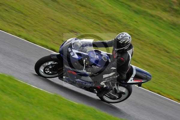 Motorcycle action photographs;cadwell;cadwell park photographs;event digital images;eventdigitalimages;motor racing louth lincolnshire;no limits trackday;peter wileman photography;trackday;trackday digital images;trackday photos