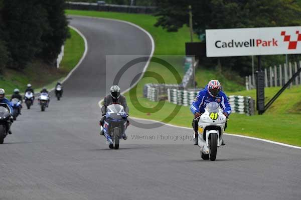 Motorcycle action photographs;cadwell;cadwell park photographs;event digital images;eventdigitalimages;motor racing louth lincolnshire;no limits trackday;peter wileman photography;trackday;trackday digital images;trackday photos