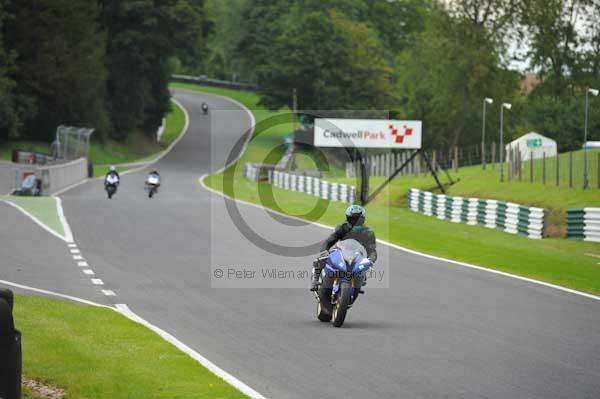 Motorcycle action photographs;cadwell;cadwell park photographs;event digital images;eventdigitalimages;motor racing louth lincolnshire;no limits trackday;peter wileman photography;trackday;trackday digital images;trackday photos