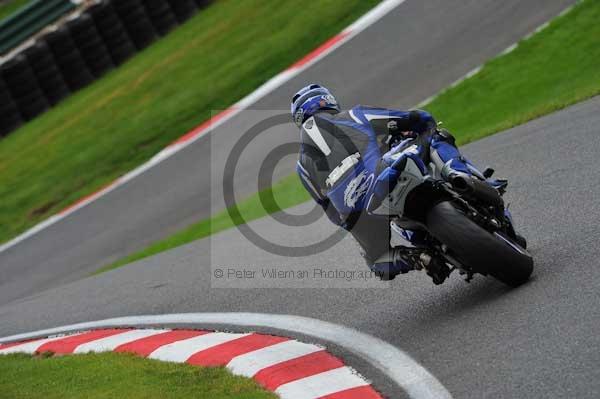 Motorcycle action photographs;cadwell;cadwell park photographs;event digital images;eventdigitalimages;motor racing louth lincolnshire;no limits trackday;peter wileman photography;trackday;trackday digital images;trackday photos